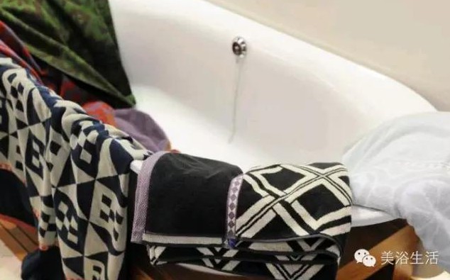 ��ԡ������m�˸��Ҽ�չ��һ�lԡ�����Ҹ�4.0��