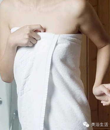 ��ԡ�����Ҫ׌��һĨ�L(f��ng)�黬����ԡ����ô���Ų�������ԡ�������ķ����D��