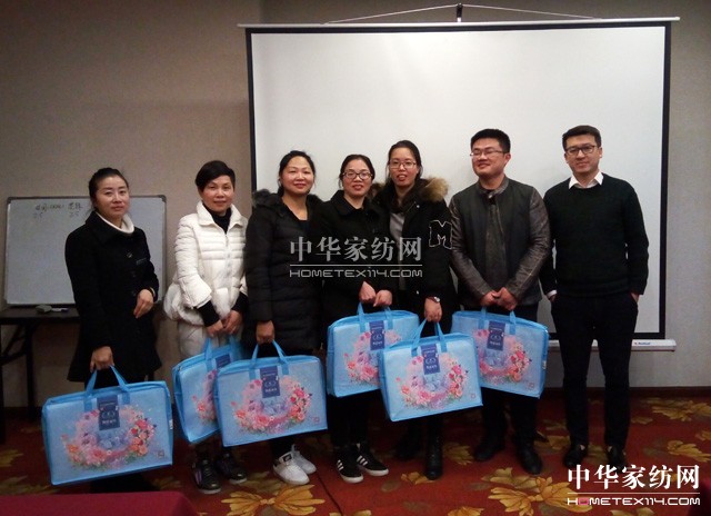 �Pʢ�Ҽ�2017������Ʒȫ��(gu��)Ѳ����Ӗ(x��n)��(hu��)����һվ�ڽ�����ʽ���_(k��i)�Ļ��