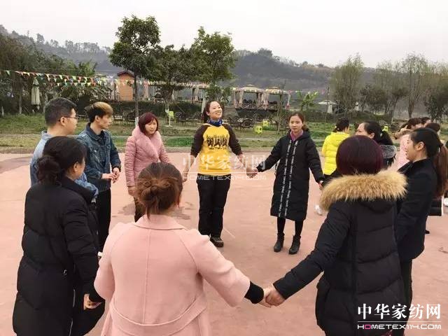 �Pʢ�Ҽ�����������Ӣ�R����ɽ�������@�����£�