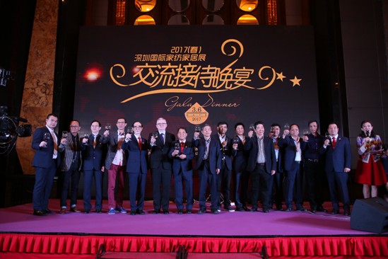 �^���_��,�_��(chu��ng)���H���r(sh��)�л��l(f��)չ�r(sh��)��