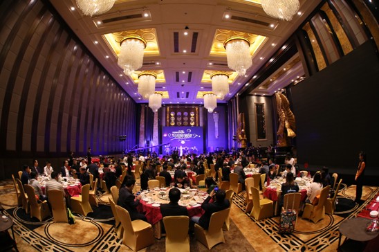 �^���_��,�_��(chu��ng)���H���r(sh��)�л��l(f��)չ�r(sh��)��