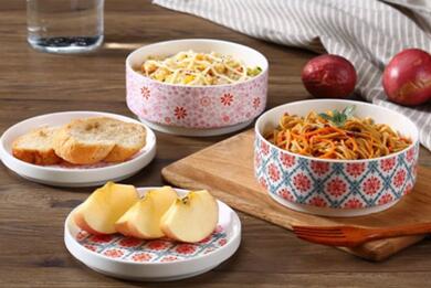 ����һ���ߵ��������������Ϻ���Ʒ�Ҿ�չ���ؕ��N��؛