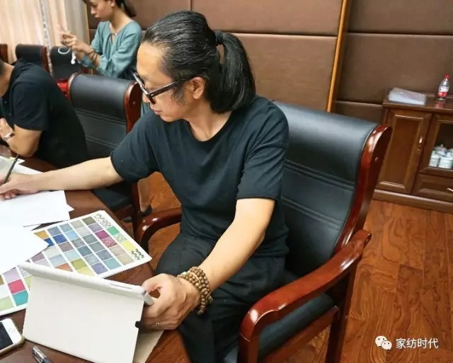 ��һ���O(sh��)Ӌ�L(f��ng)�����򺣌��������wܛ�b�O(sh��)Ӌ�M���\�������������_�u��