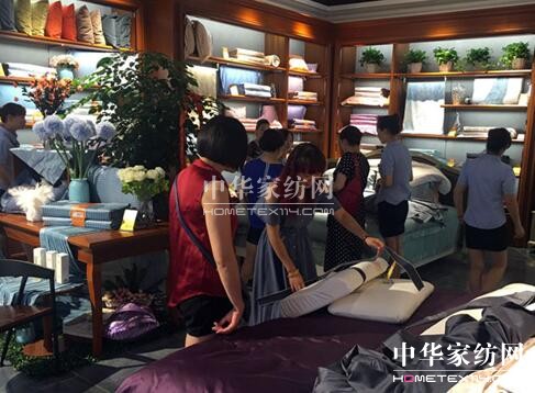 ��ɽ�Ђ�(g��)Ʒ�ƽЄPʢ�������ҵ��_�I(y��)���_�I(y��)��һ���˚ⱬ����