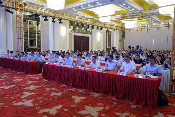 300���ИI(y��)��ʿ�R���Ї��Ҽ��ИI(y��)�|(zh��)��������o�����O�|(zh��)�������l(f��)չ���{(di��o)