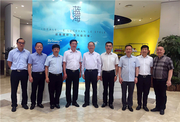 �м�(li��n)�hί��ӛ����һ�Ќ�(sh��)�����L��ͨ�Ҽ���I(y��)