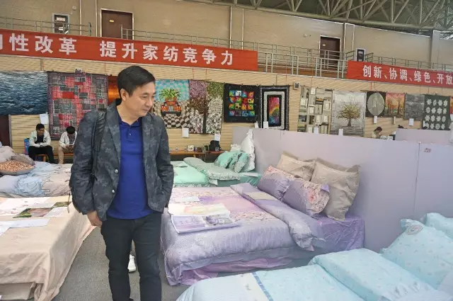 �Ҹ�������ζϯ����ͨ������������300���Ҽ��a(ch��n)Ʒ��Ů�����