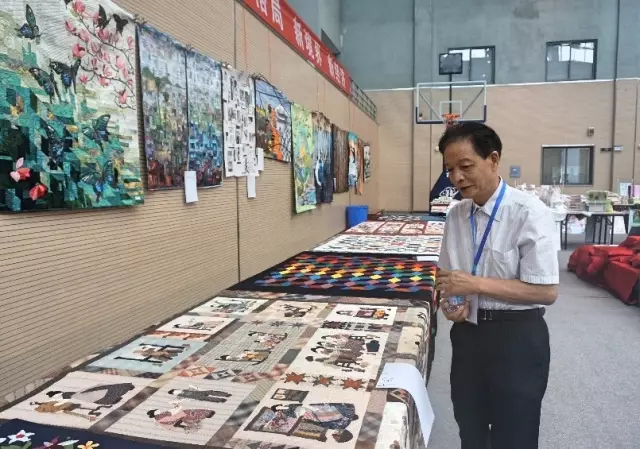 �Ҹ�������ζϯ����ͨ������������300���Ҽ��a(ch��n)Ʒ��Ů�����