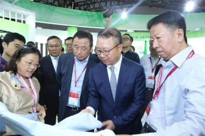 ���@��������L(f��ng)�����м�(li��n)���＾(li��n)չ���_Ļ