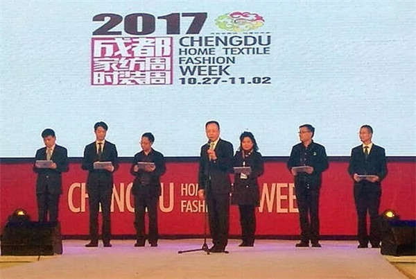 �r�����I(l��ng)������2017�ɶ��Ҽ���•�ɶ��r�b�������ݾ��ʆ�Ļ