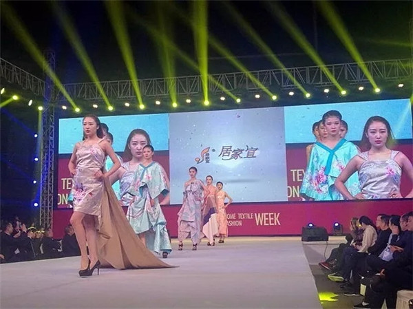 �r�����I(l��ng)������2017�ɶ��Ҽ���•�ɶ��r�b�������ݾ��ʆ�Ļ