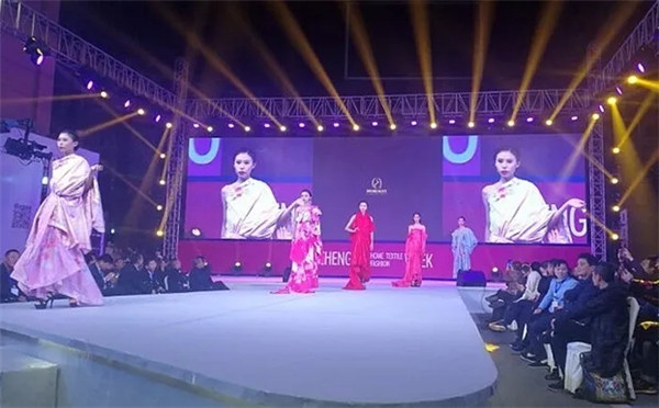 �r�����I(l��ng)���2017�ɶ��Ҽ���•�ɶ��r�b�������ݾ��ʆ�Ļ