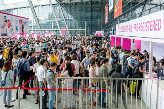 ���ڶYƷ�Ҿ�չ�_Ļ�ڼ���������c�����չ����ã��