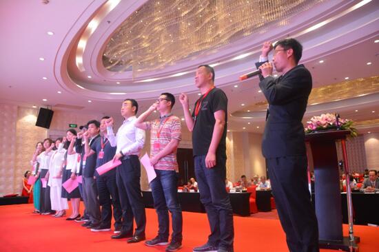 ��Ӣ���I(l��ng)�a(ch��n)�I(y��)��(chu��ng)���(q��)�Ӄr(ji��)ֵ�����h˹�˶�����•2018�Ї��Ҽ��ҾӮa(ch��n)�I(y��)�l(f��)չ�߷�Փ��