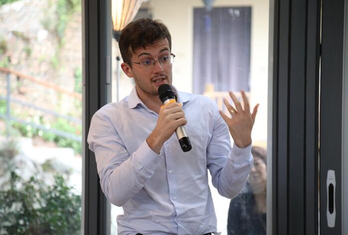 ����Ȼ���ؾ�����������һ�����ӵİl(f��)����