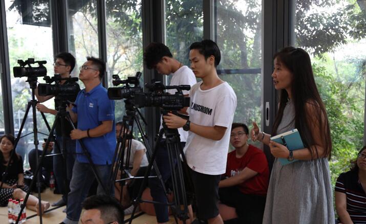 ����Ȼ���ؾ�����������һ�����ӵİl(f��)����