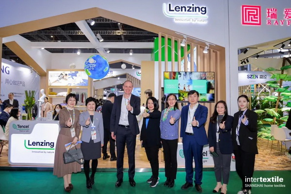 �m���y��Ʒ����2023intertextile�Ҽ�չ��(li��n)��8�ҹ���(y��ng)朻���_(k��i)��һ��(ch��ng)��̼֮��