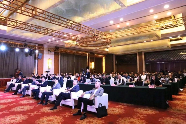 32�f�����壬�ɽ���9000�fԪ����ʮ�����Ї����������Ҽ����彻�ו�¡�����_���x��ͨ�ݼҼ��a�I(y��)��1+3���¸��