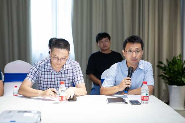 ��������r�����h�r��δ���l(f��)չ�����}Փ���ں��ݽz�IС�(zh��n)�e��